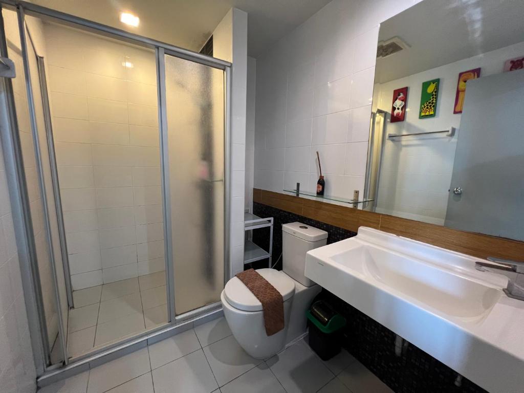 Cozy Living in Bangkok 60m to MRT near chatuchank Cozy Living in Bangkok 60m to MRT near chatuchank