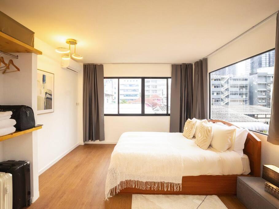 2-Bedroom Penthouse in the heart of Silom - 4A