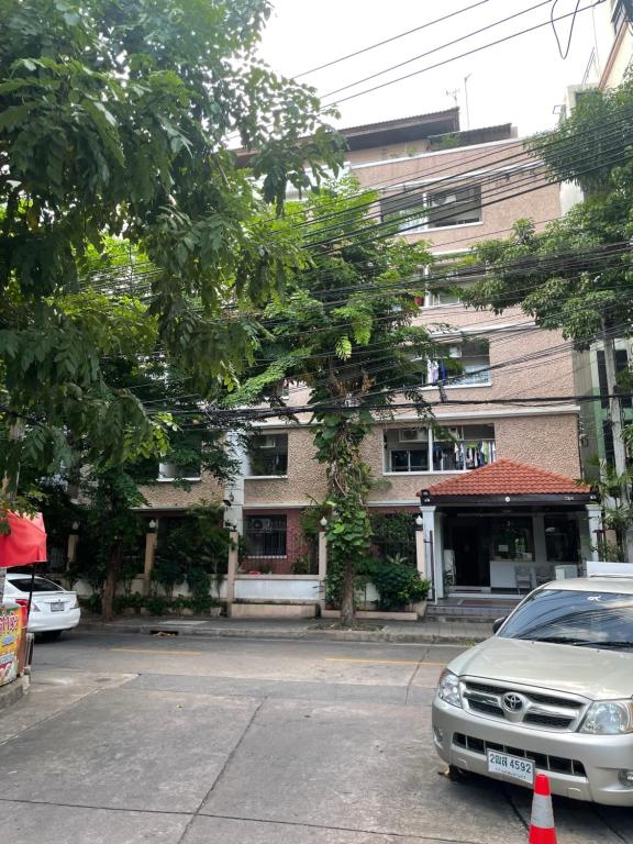 Viriyapon 1st floor