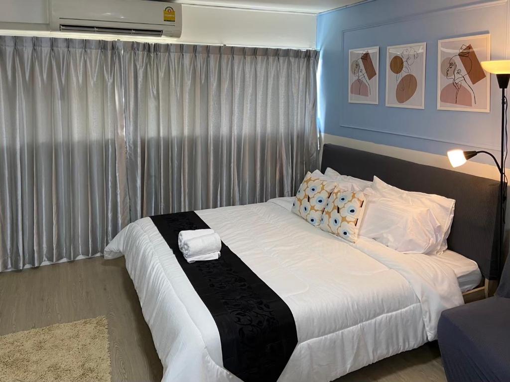 Impact Arena Condo TwoTone By GoodRoom24 Impact Arena Condo TwoTone By GoodRoom24