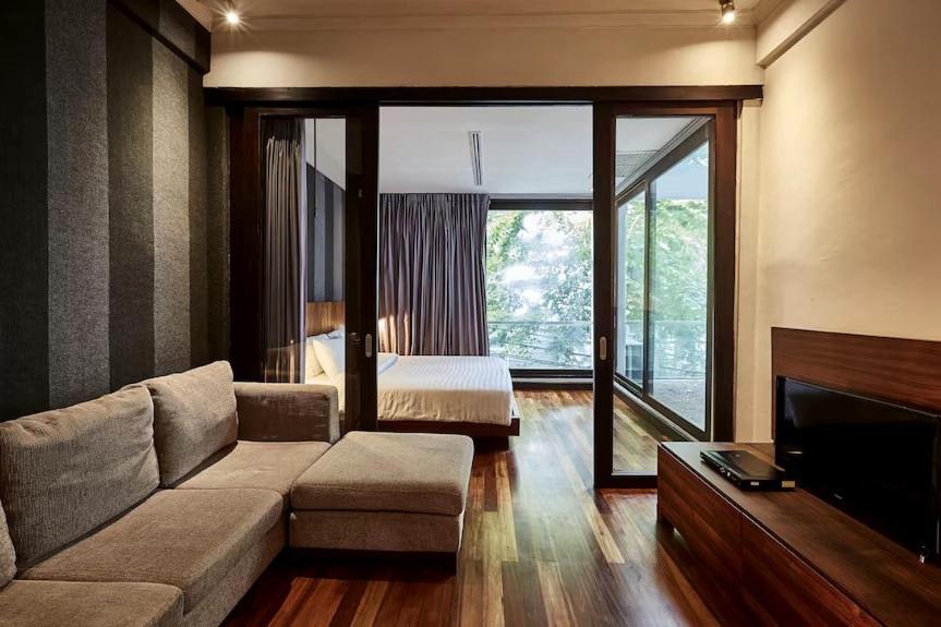 Wish Inn Silom - วิช อินน์ สีลม Wish Inn Silom - วิช อินน์ สีลม