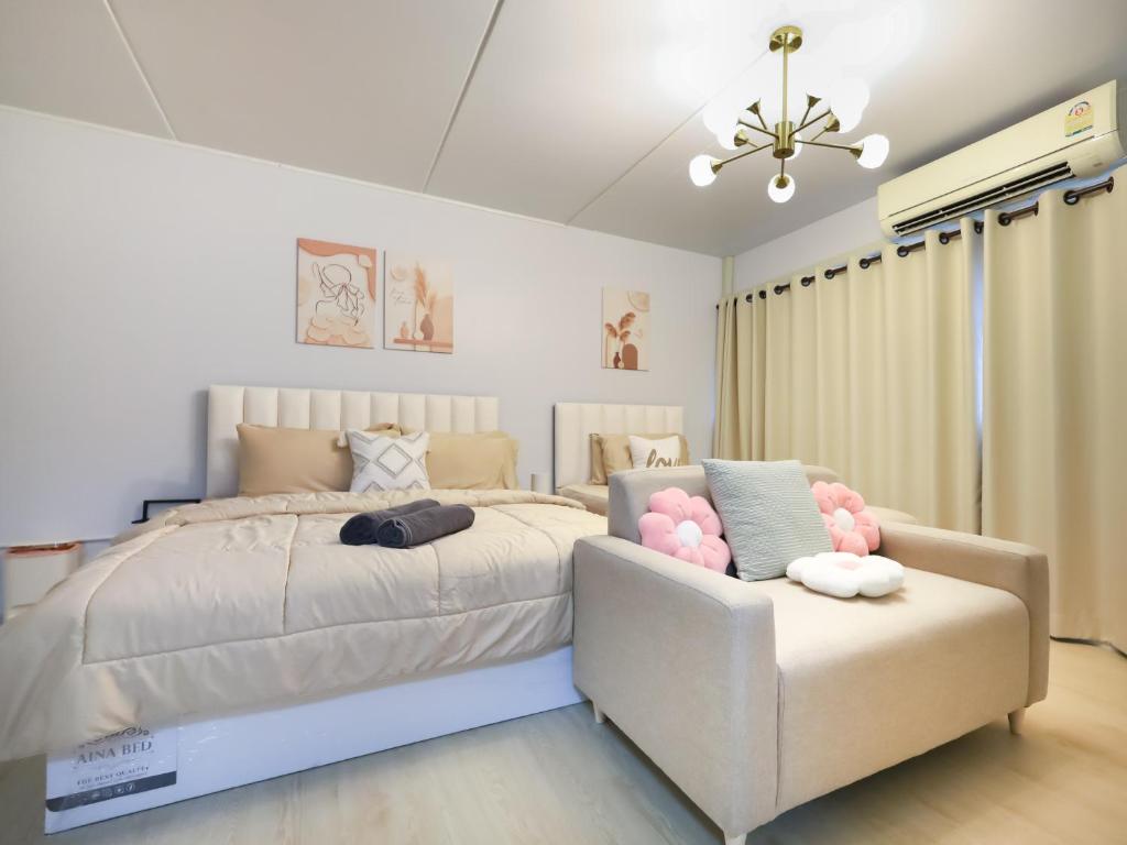 Cozy 2BR Near Impact Arena, LTAT- WiFi Washer near DMK at C2 Cozy 2BR Near Impact Arena, LTAT- WiFi Washer near DMK at C2