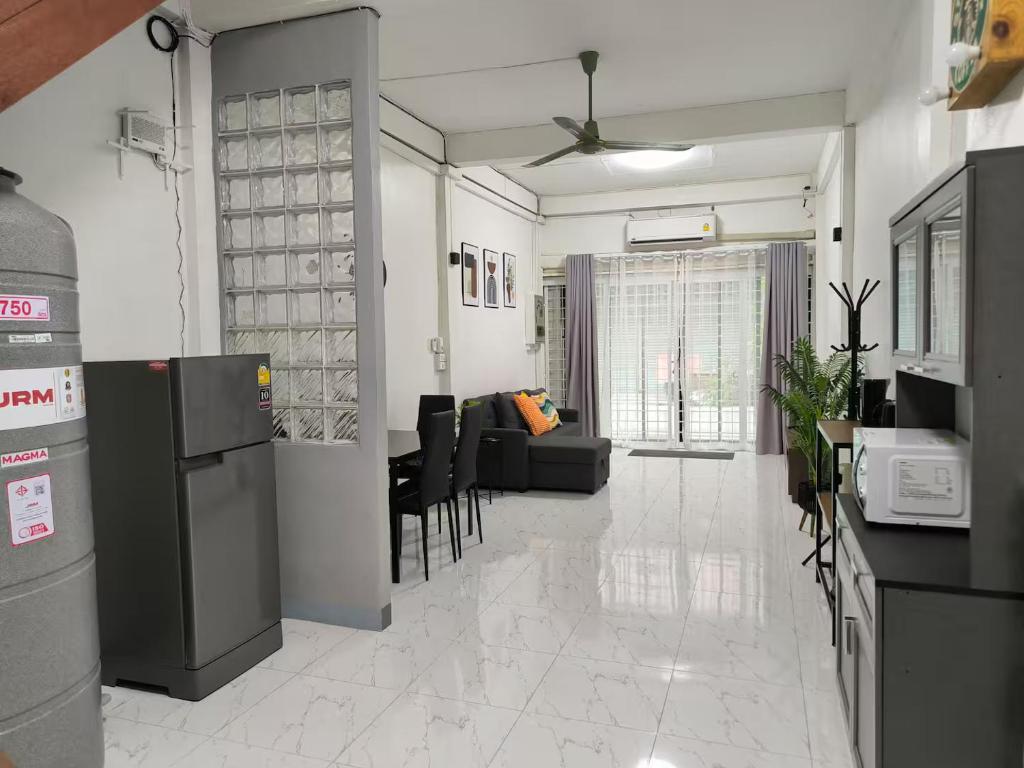 Charoen Nakhon 48 House