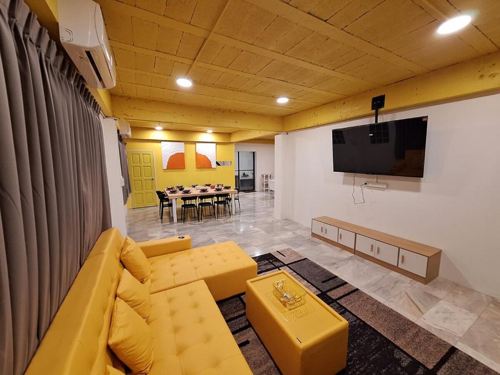 The Yellow House Poolvilla The Yellow House Poolvilla
